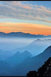 拜仁战胜多特蒙德，莱万多夫斯基锁胜局